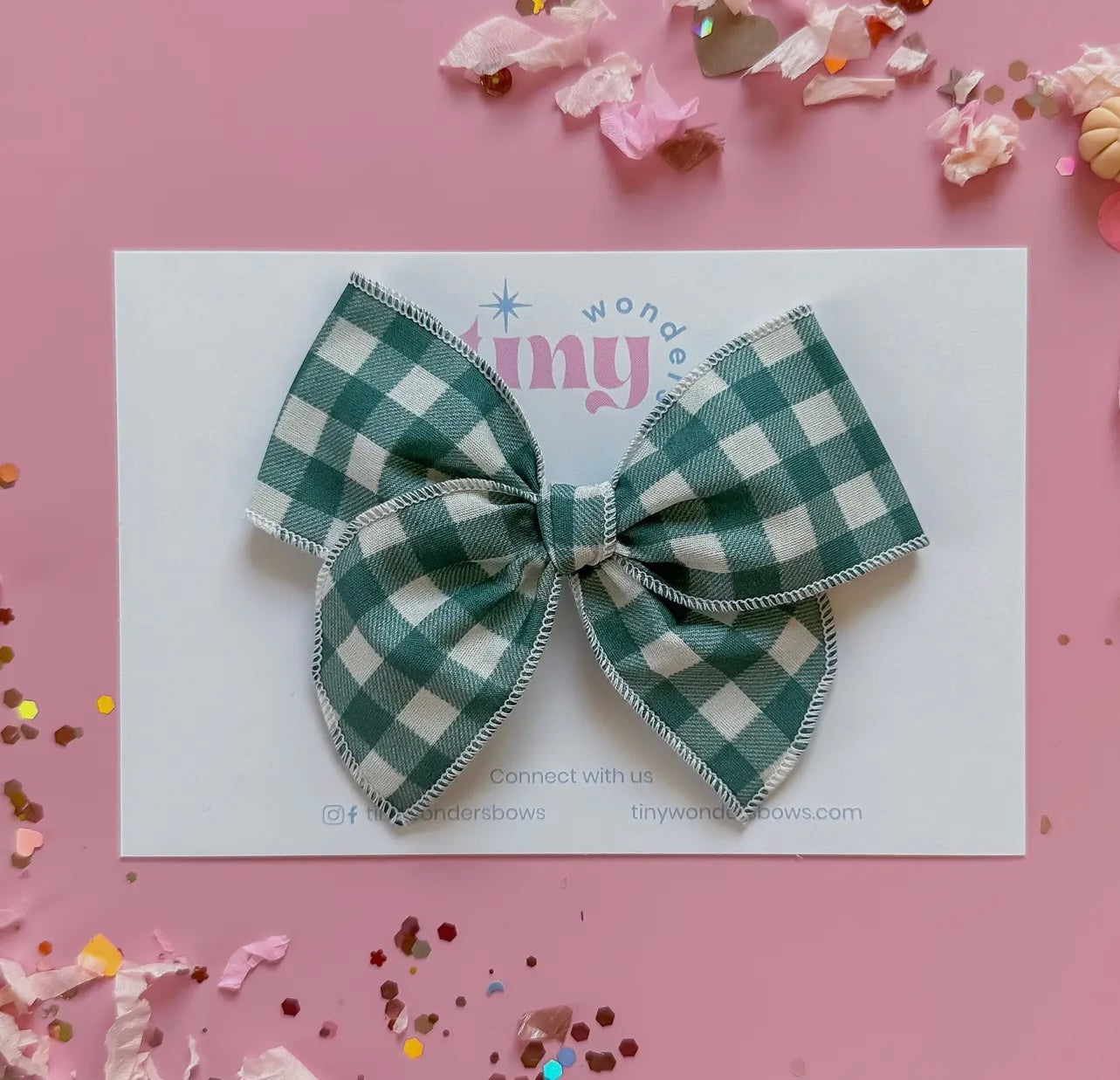 green and white gingham // bow