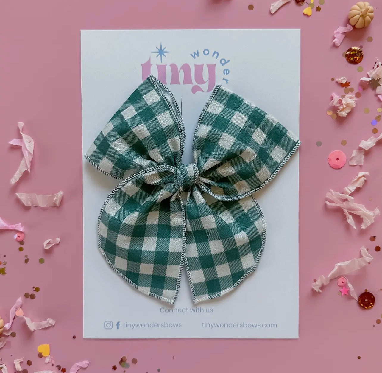 green and white gingham // bow